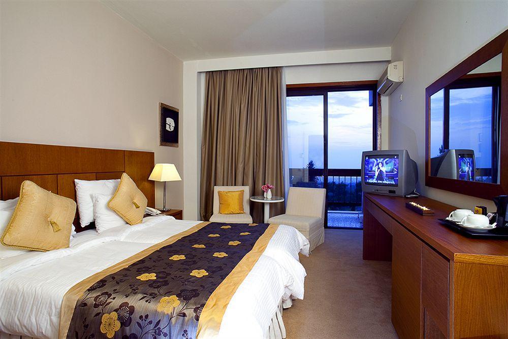 Nepheli Hotel เทสซาโลนิกิ ภายนอก รูปภาพ