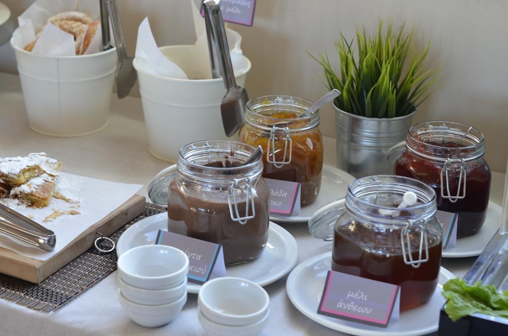 Nepheli Hotel เทสซาโลนิกิ ภายนอก รูปภาพ