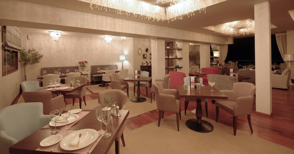 Nepheli Hotel เทสซาโลนิกิ ภายนอก รูปภาพ