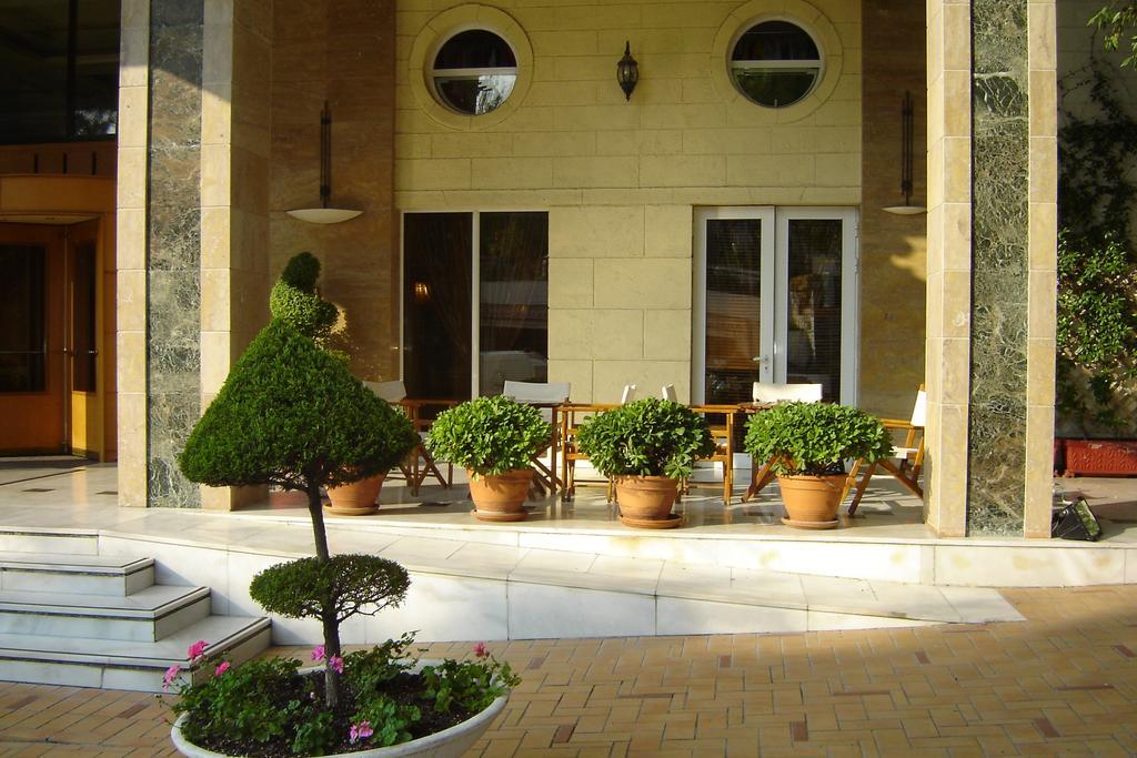 Nepheli Hotel เทสซาโลนิกิ ภายนอก รูปภาพ