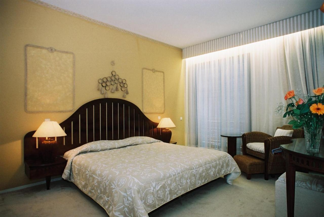 Nepheli Hotel เทสซาโลนิกิ ภายนอก รูปภาพ