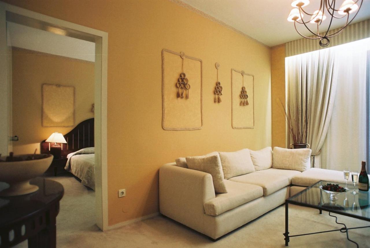 Nepheli Hotel เทสซาโลนิกิ ภายนอก รูปภาพ
